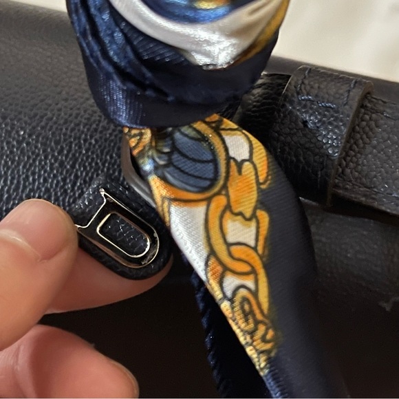 ✨Delvaux Brillant MM Midnight Blue Handbag - Picture 3 of 11